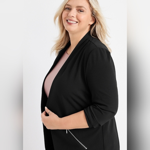 maurices- crepe blazer - Picture 2 of 5